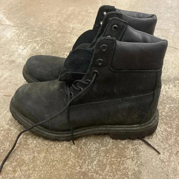 Timberland  black booties - Picture 1 of 6